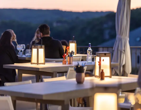 Terrase panoramique avec vue sur le golf de Rochebois